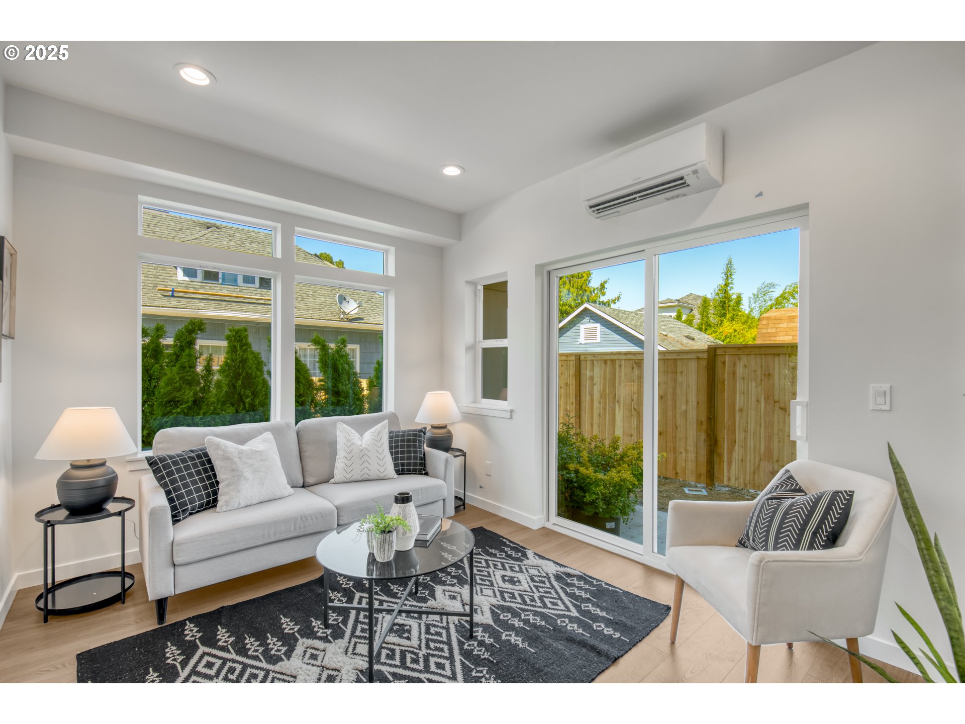 6808 NE 6th AVE, Portland, OR, 97211