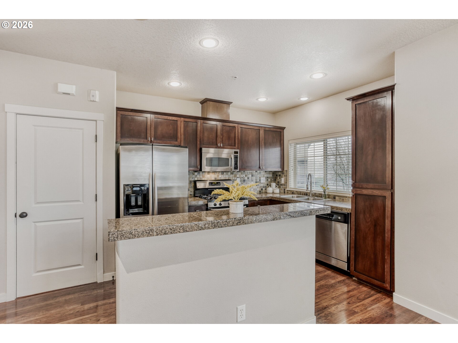 Photo #19: 590842117 Listing: Photo #19