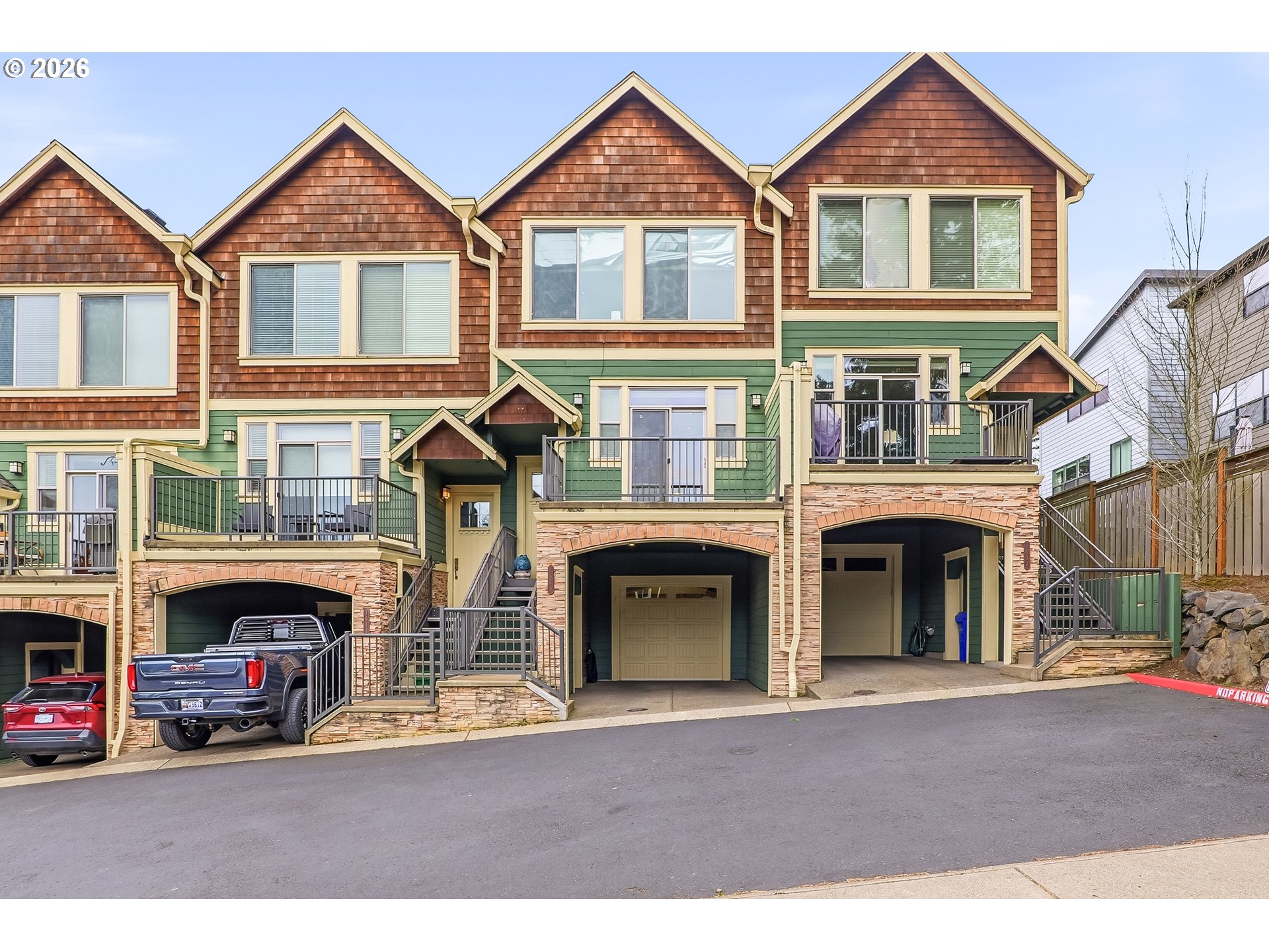 Photo #1: 590915241 Listing: Photo #1