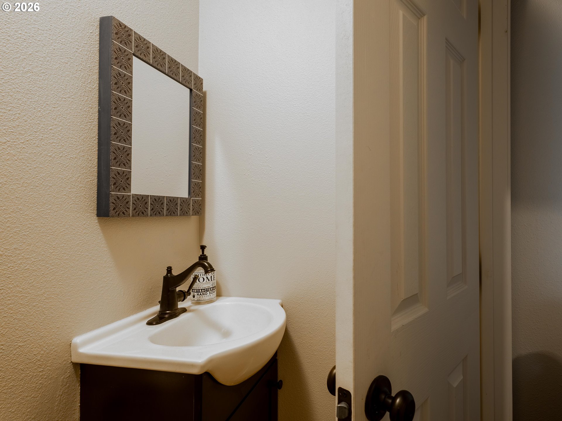 Photo #5: 591320199 Listing: Photo #5