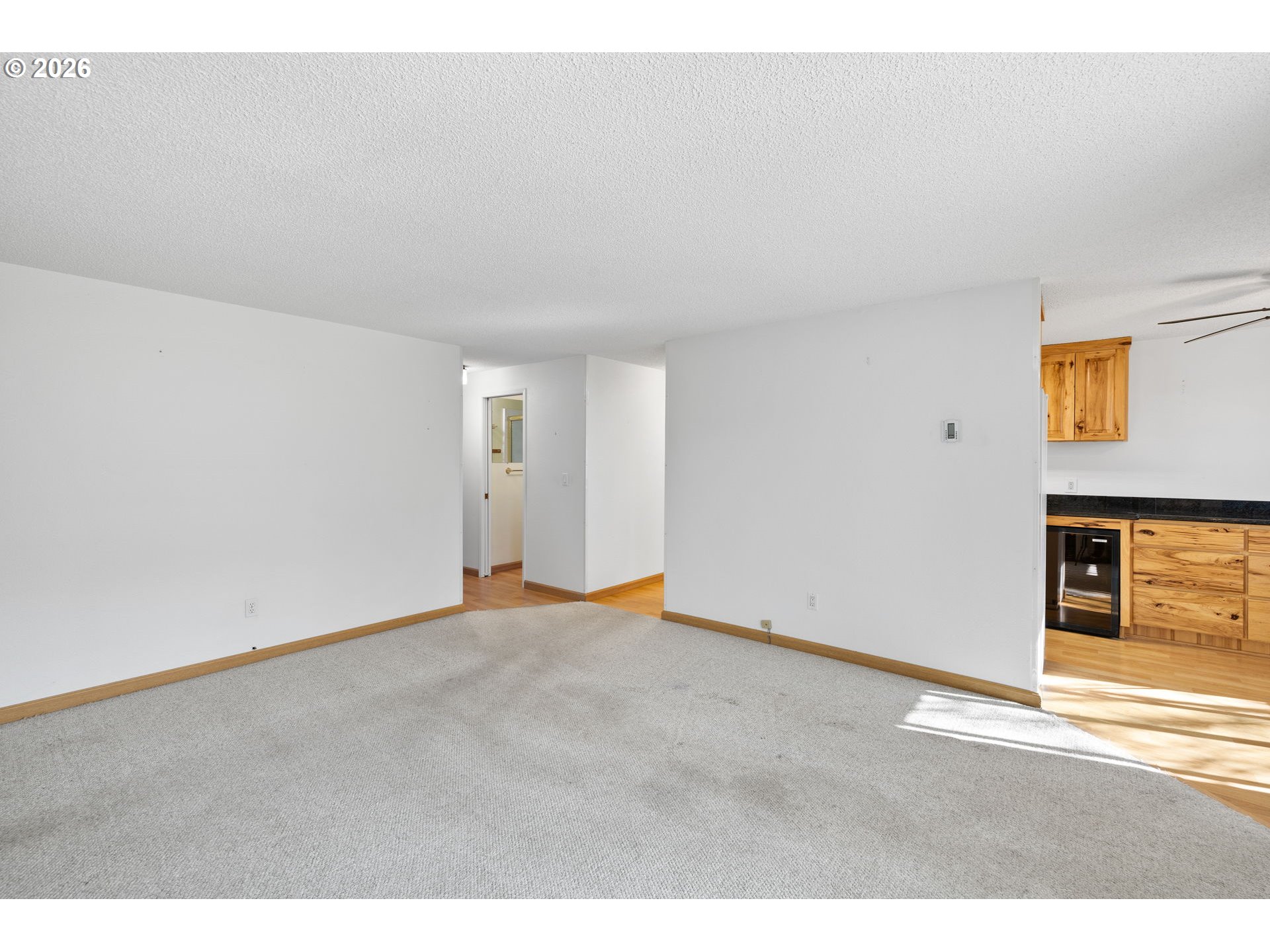 Photo #3: 591369238 Listing: Photo #3