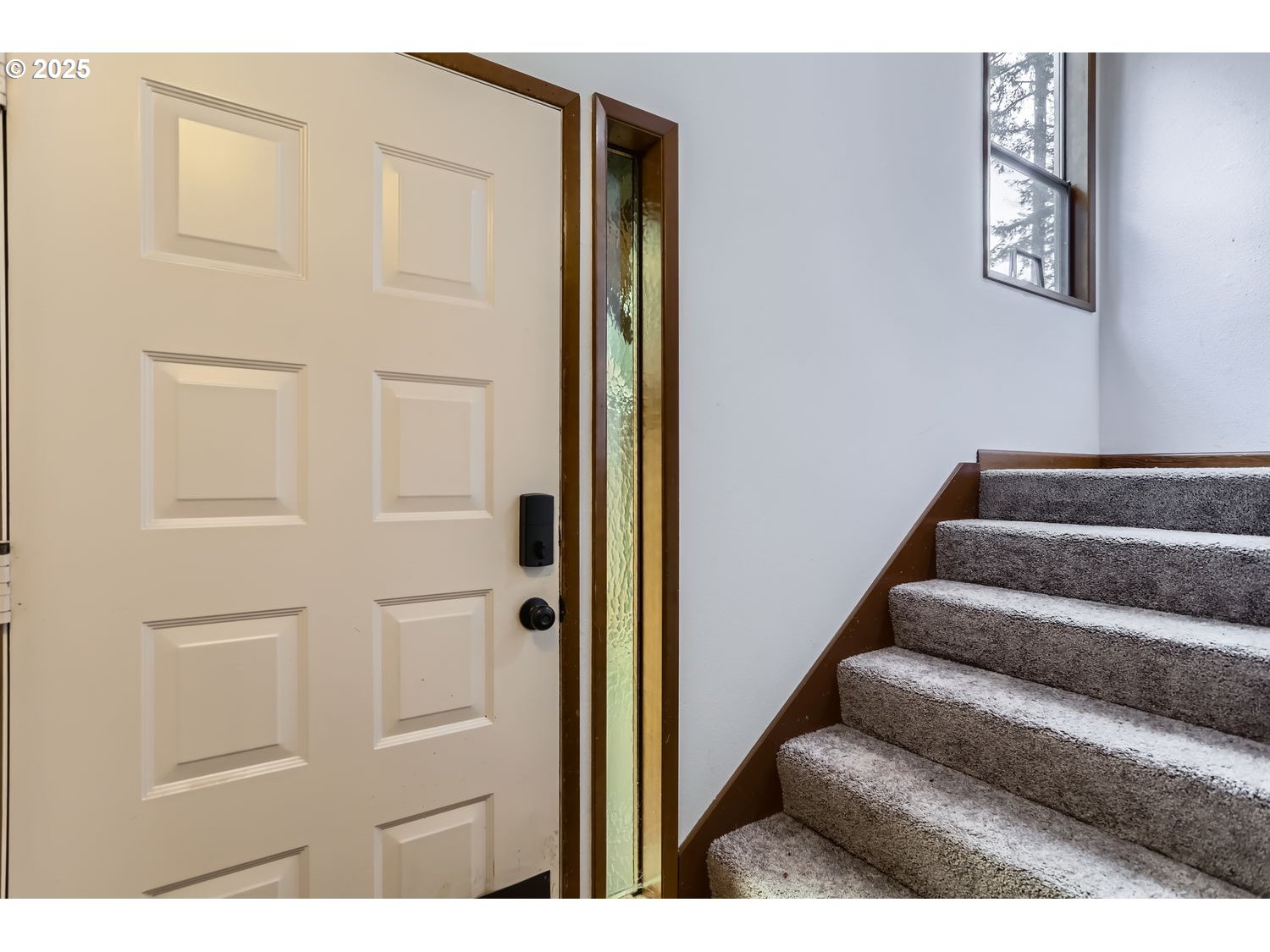 Photo #4: 591633431 Listing 