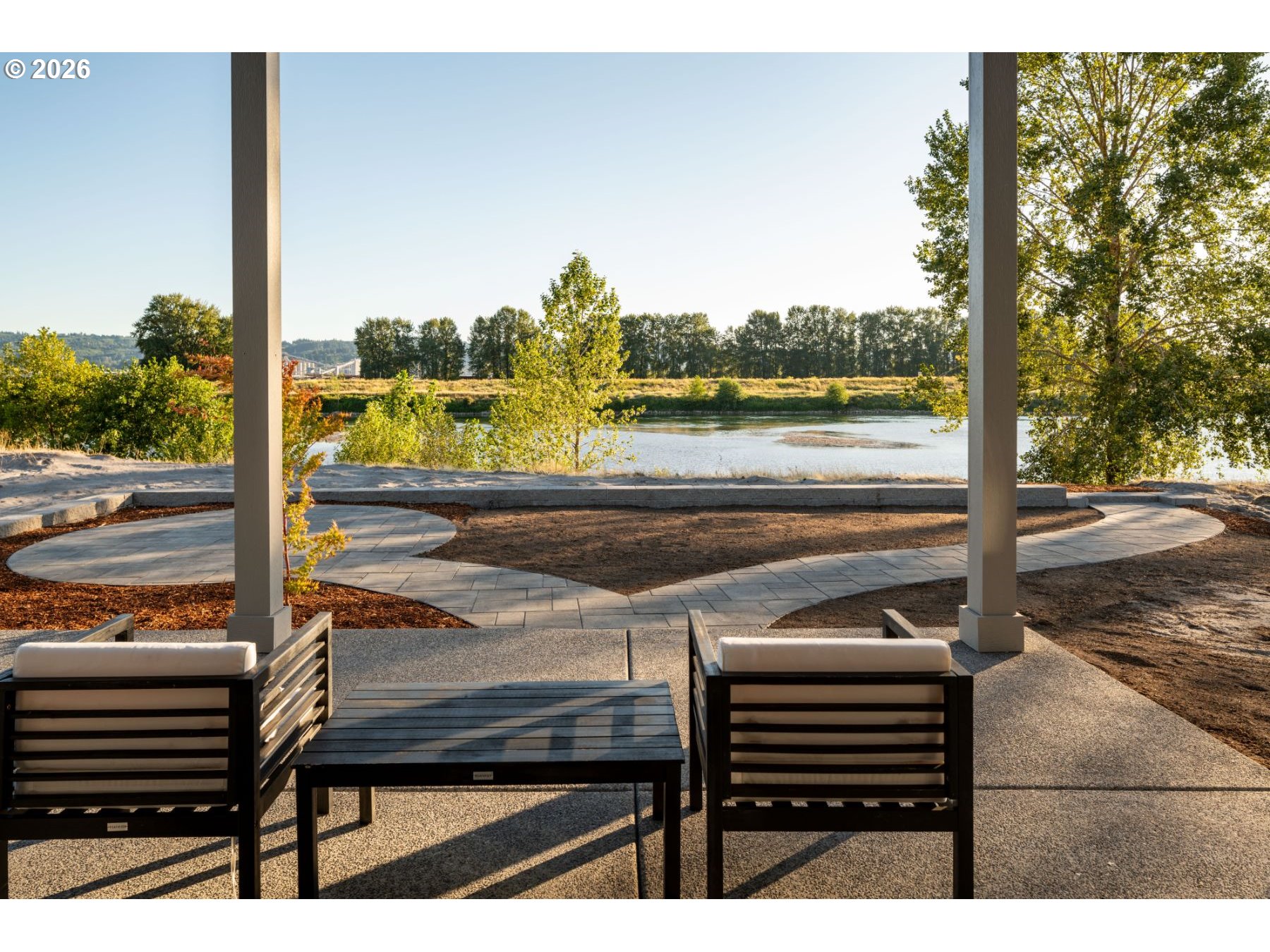 2072 S RIVER RD, Kelso, WA, 98626