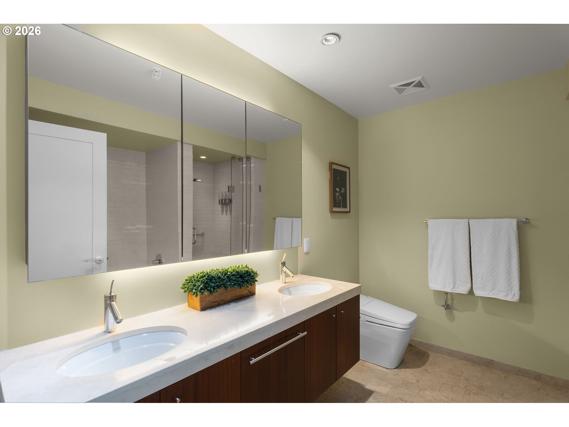 Photo #17: 591761387 Listing: Photo #17