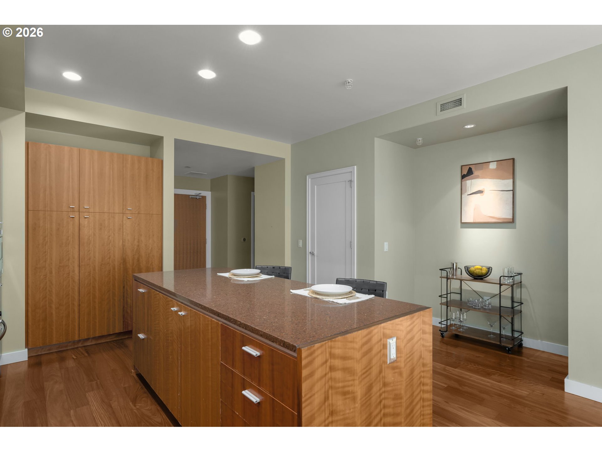 Photo #2: 591761387 Listing: Photo #2