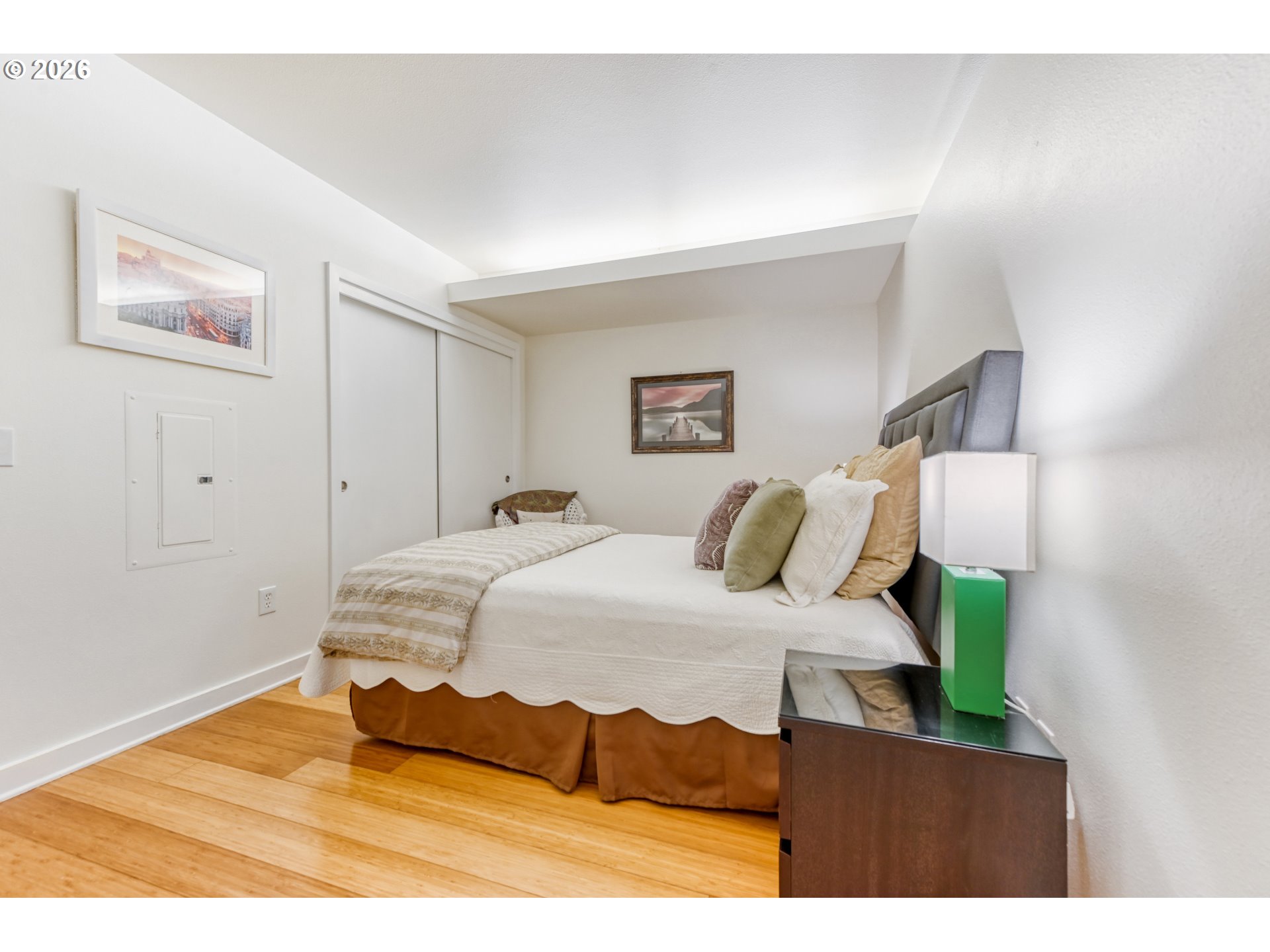 Photo #16: 591933738 Listing: Photo #16