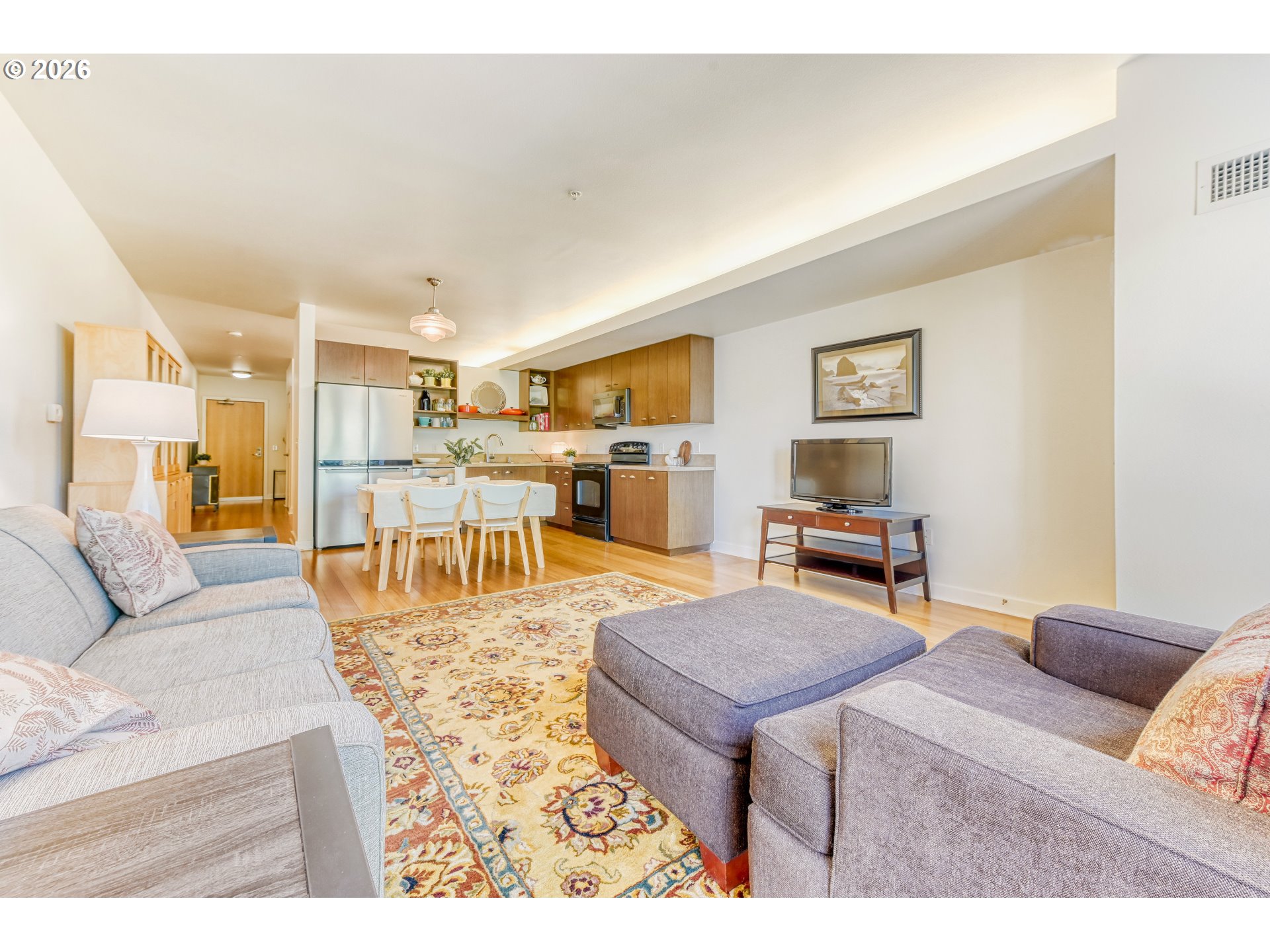 Photo #6: 591933738 Listing: Photo #6