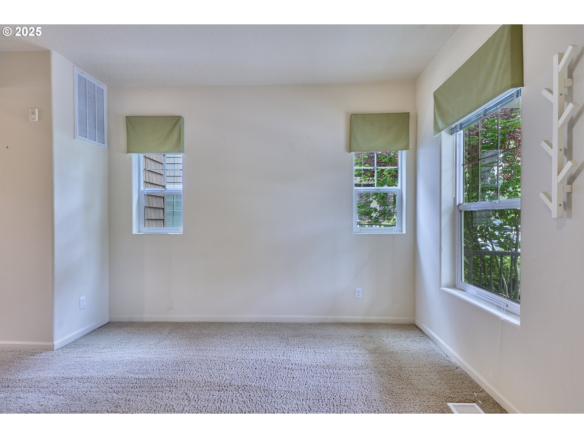 MLS: 591952415 Condo For Sale