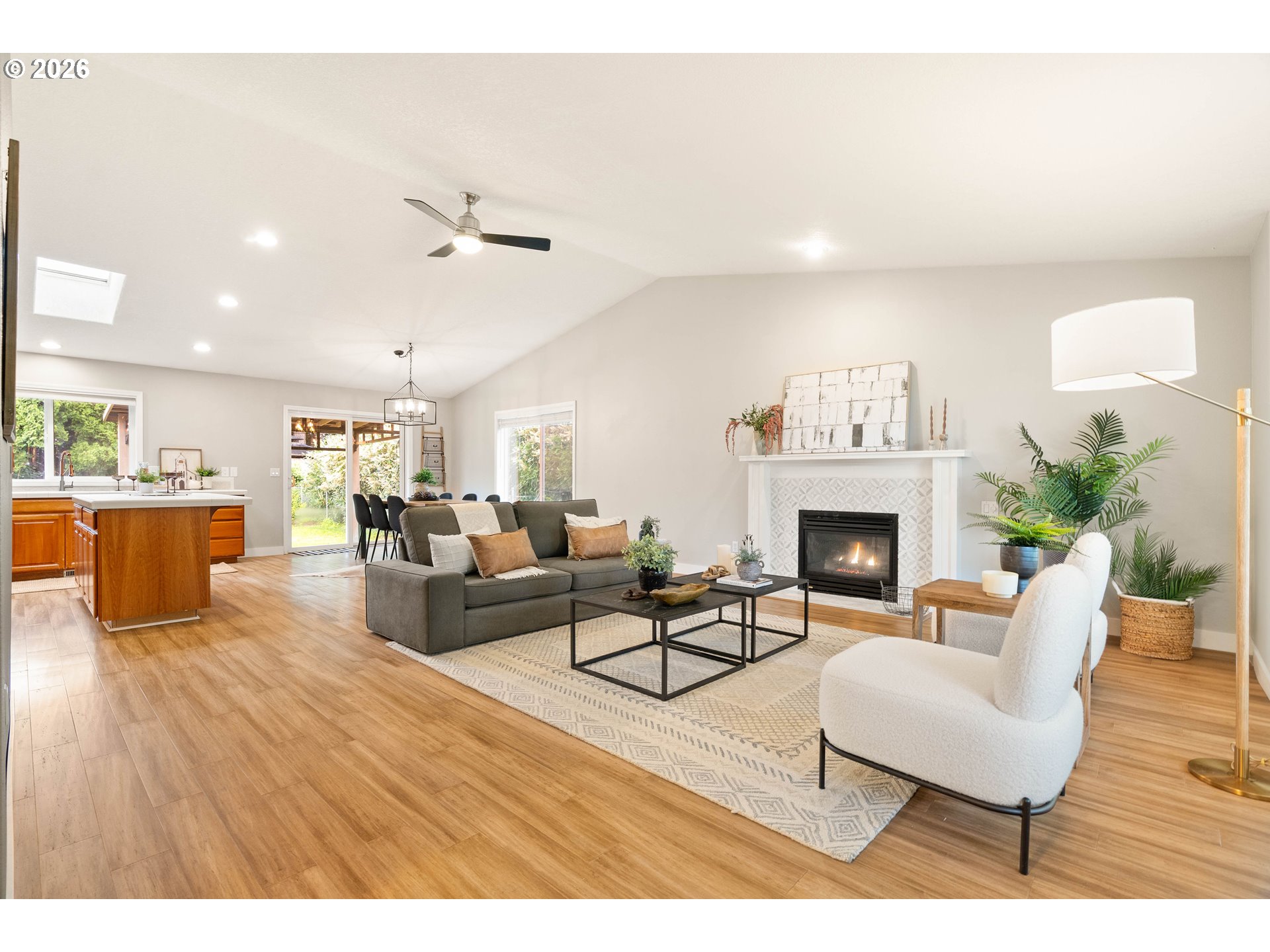 6590 SW LOMBARD AVE, Beaverton, OR, 97008