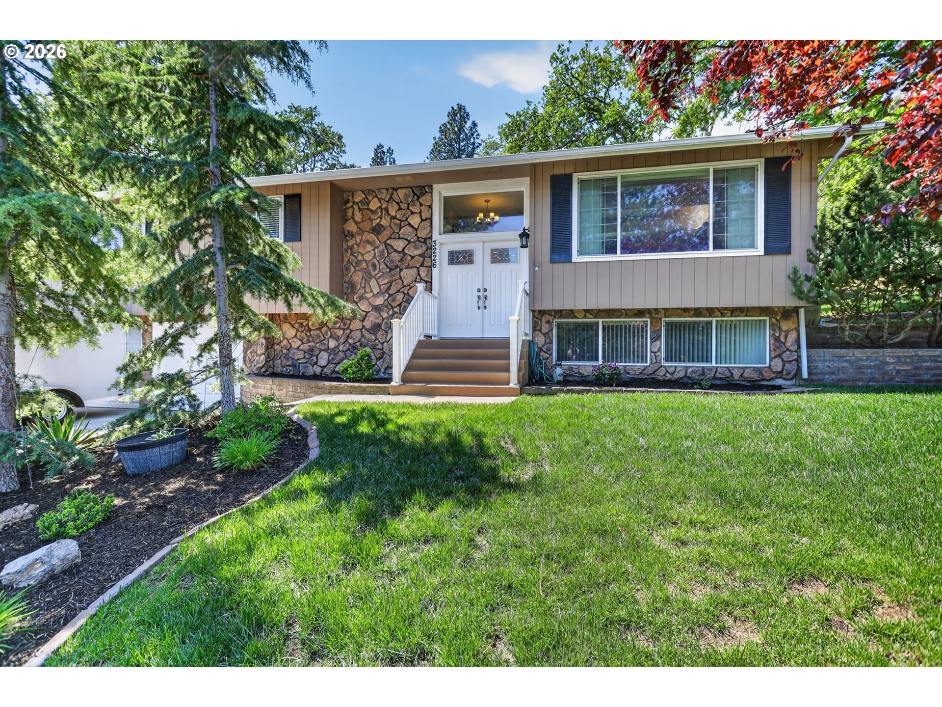 3226 W 12TH ST, The Dalles, OR, 97058