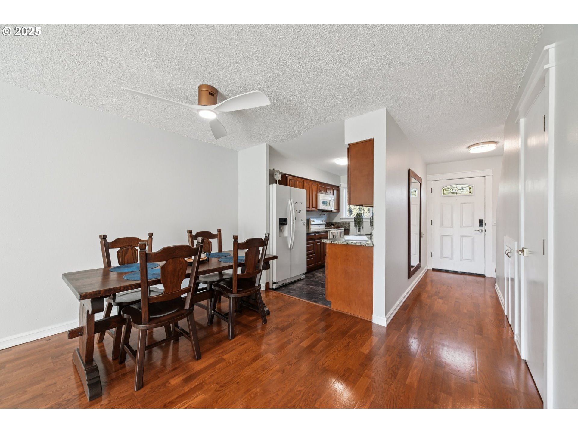 Photo #3: 592899926 Listing 