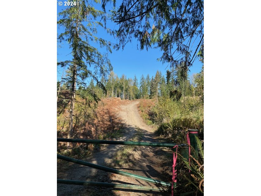 S Hult RD, Beavercreek, OR, 97004