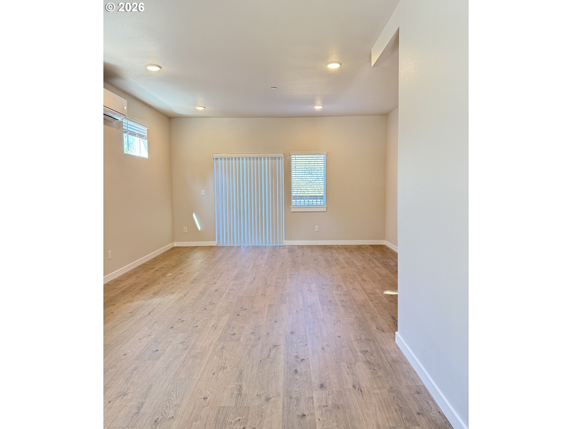 Photo #7: 594292283 Listing: Photo #7