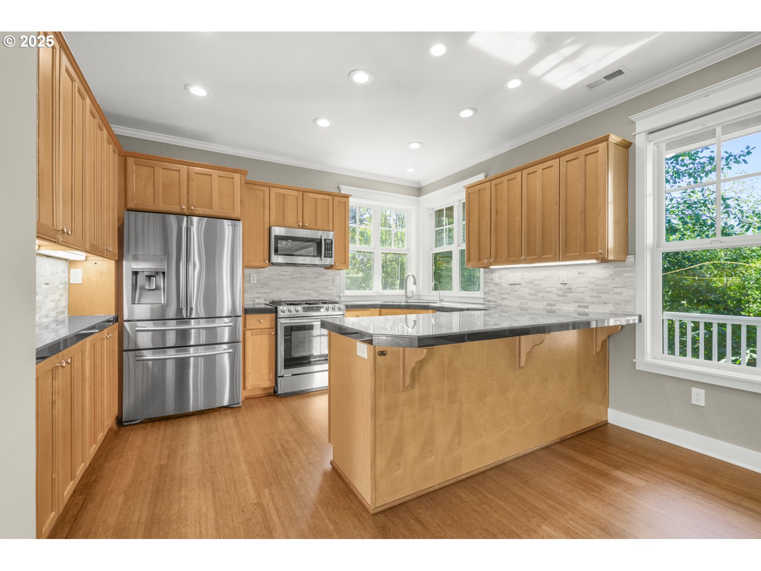 Photo #6: 594397664 Listing 