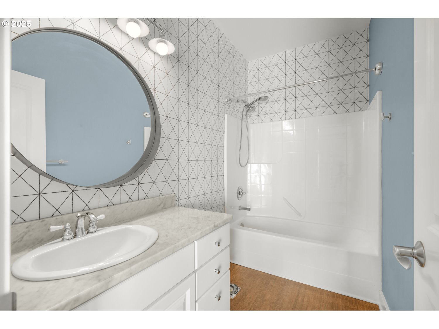 Photo #5: 594397664 Listing 