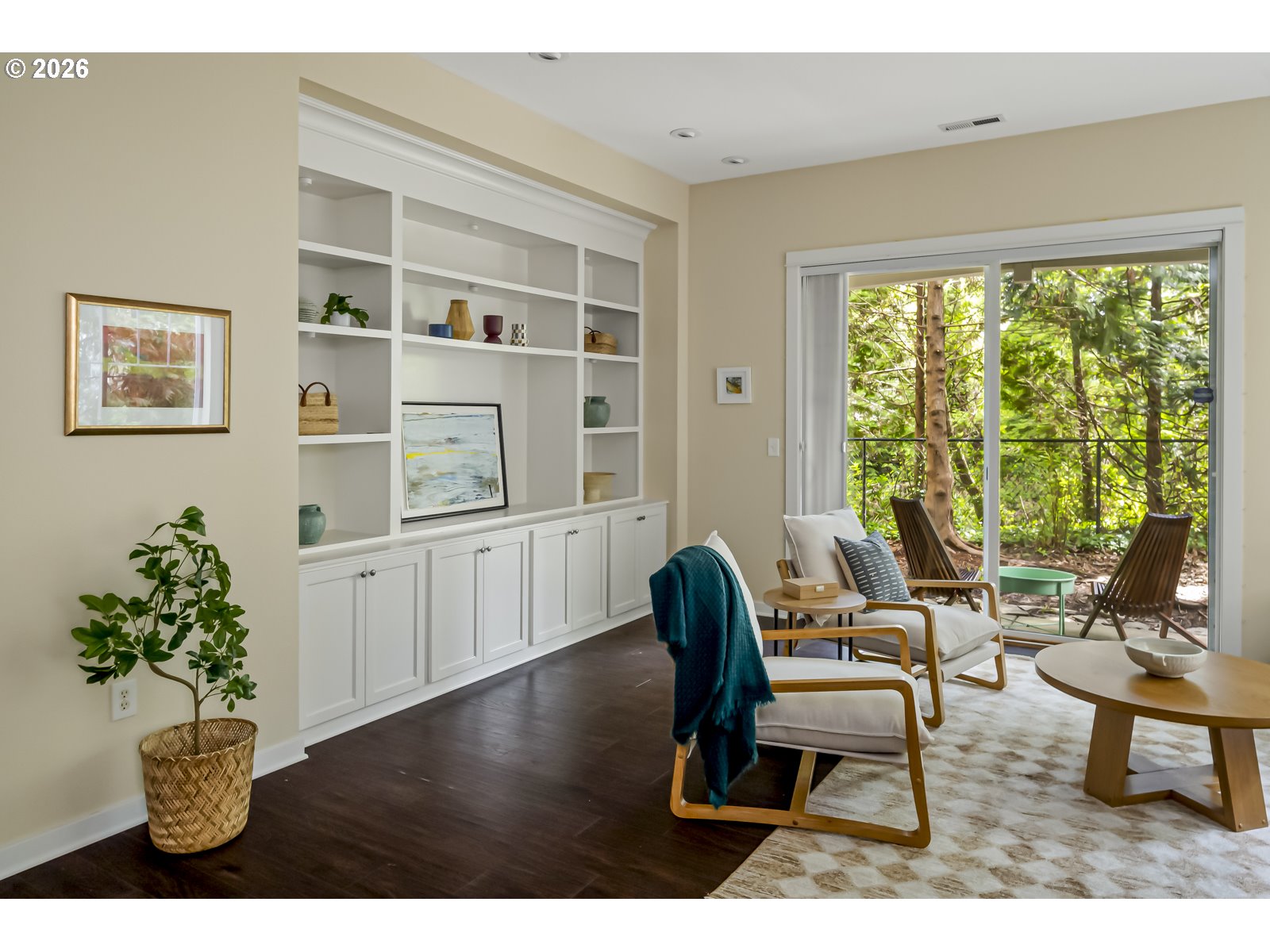 Photo #2: 594634910 Listing: Photo #2