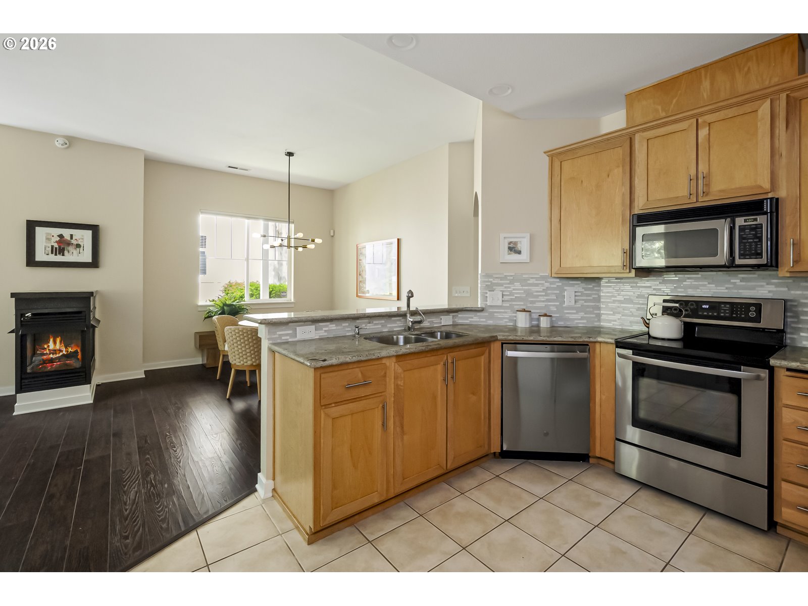 Photo #5: 594634910 Listing: Photo #5