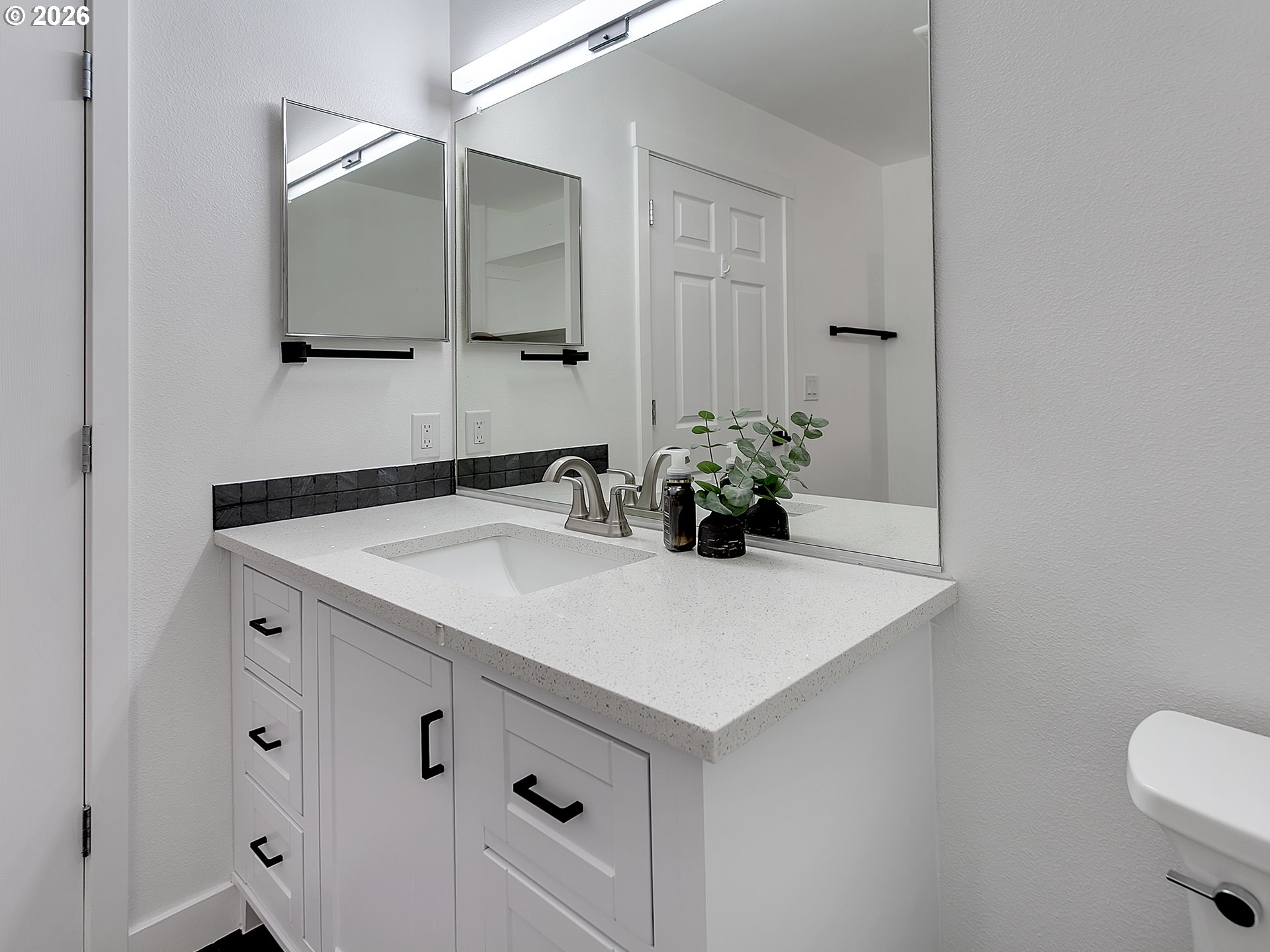 Photo #32: 594960679 Listing: Photo #32
