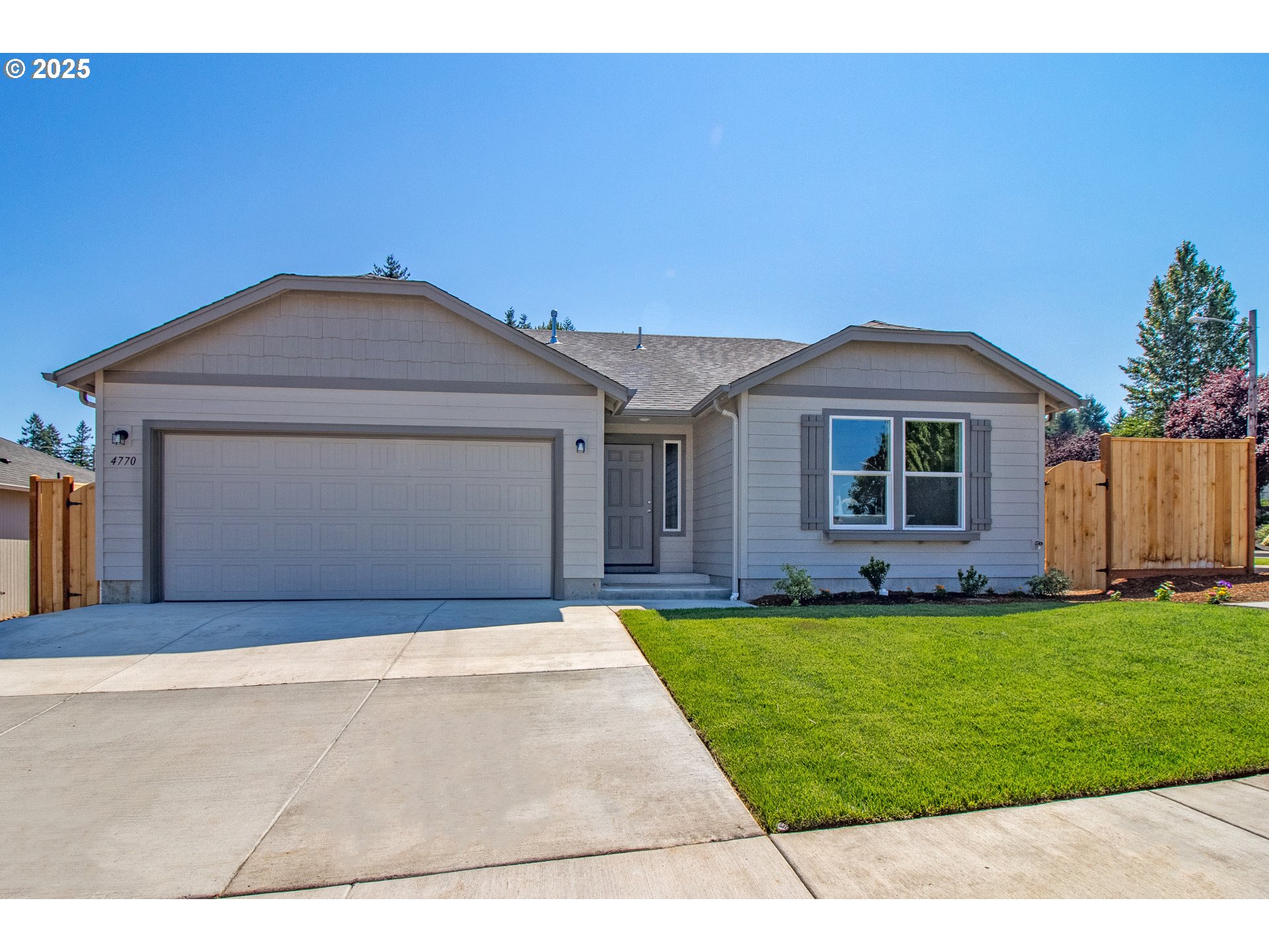 399 N 72ND PL, Springfield, OR, 97478