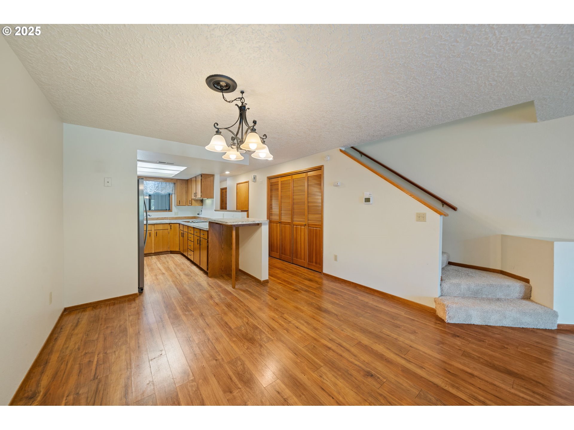 Photo #7: 595458635 Listing: Photo #7