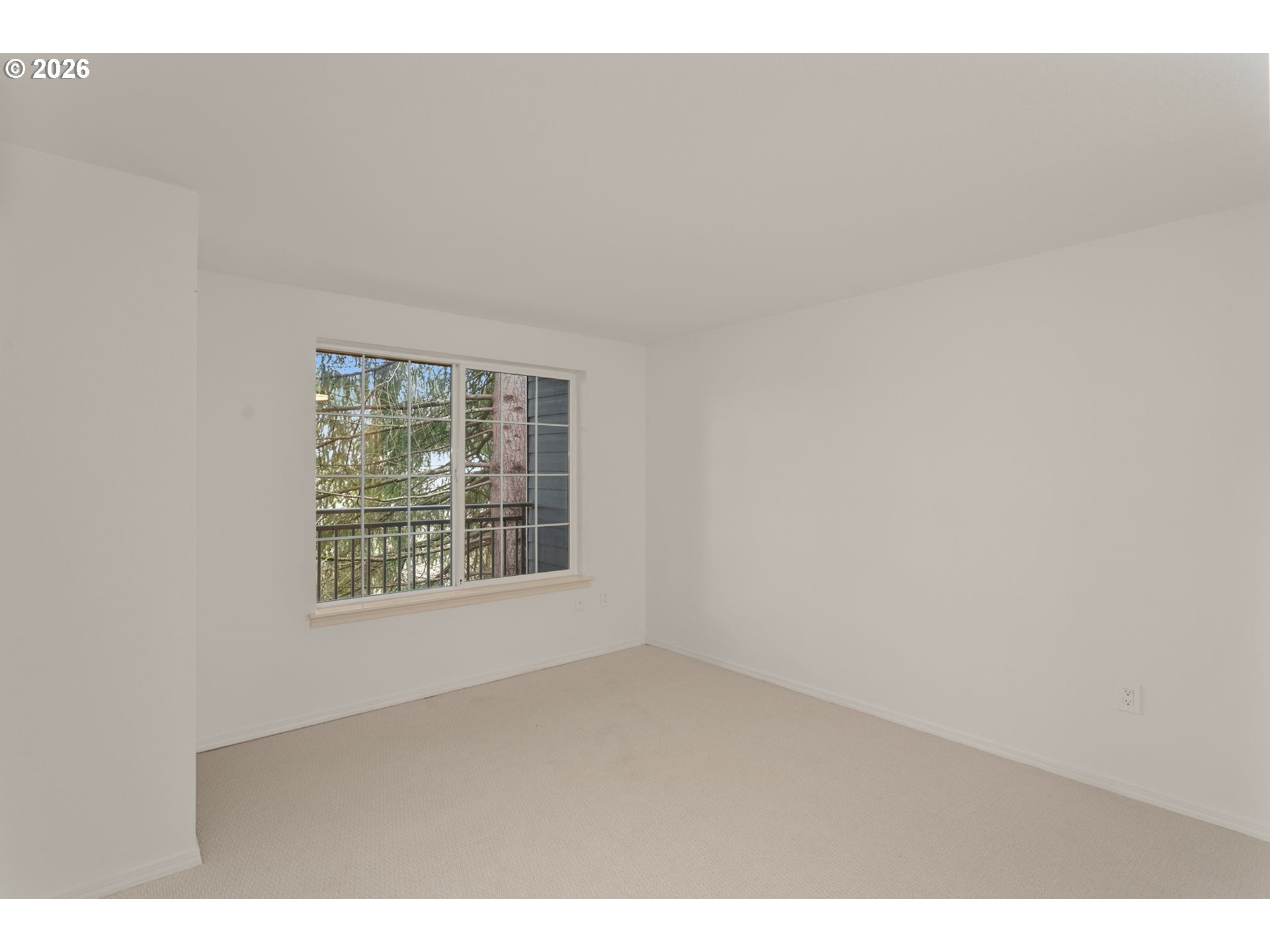 Photo #4: 595619148 Listing: Photo #4