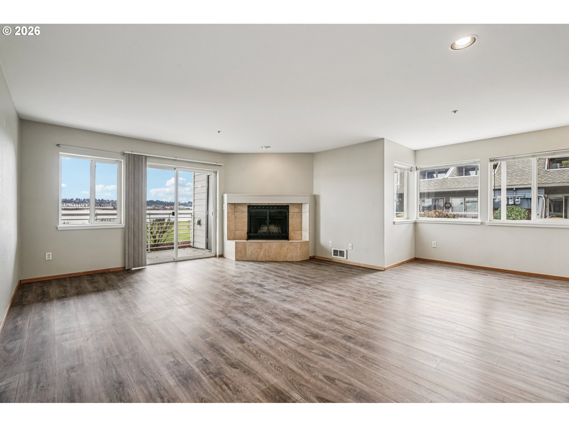 Photo #24: 595982765 Listing: Photo #24