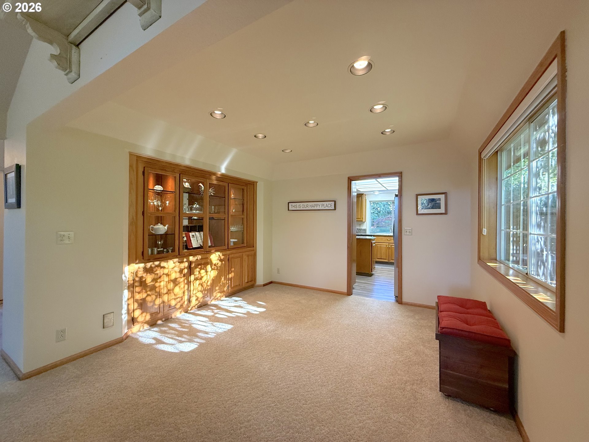 Property photo 8 of 48