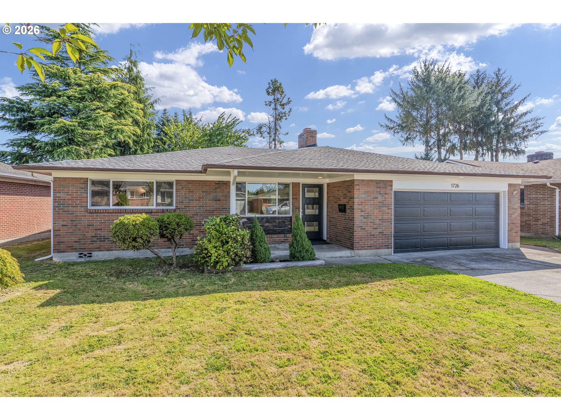 Photo of 1726 SUSAN AVE Longview WA 98632