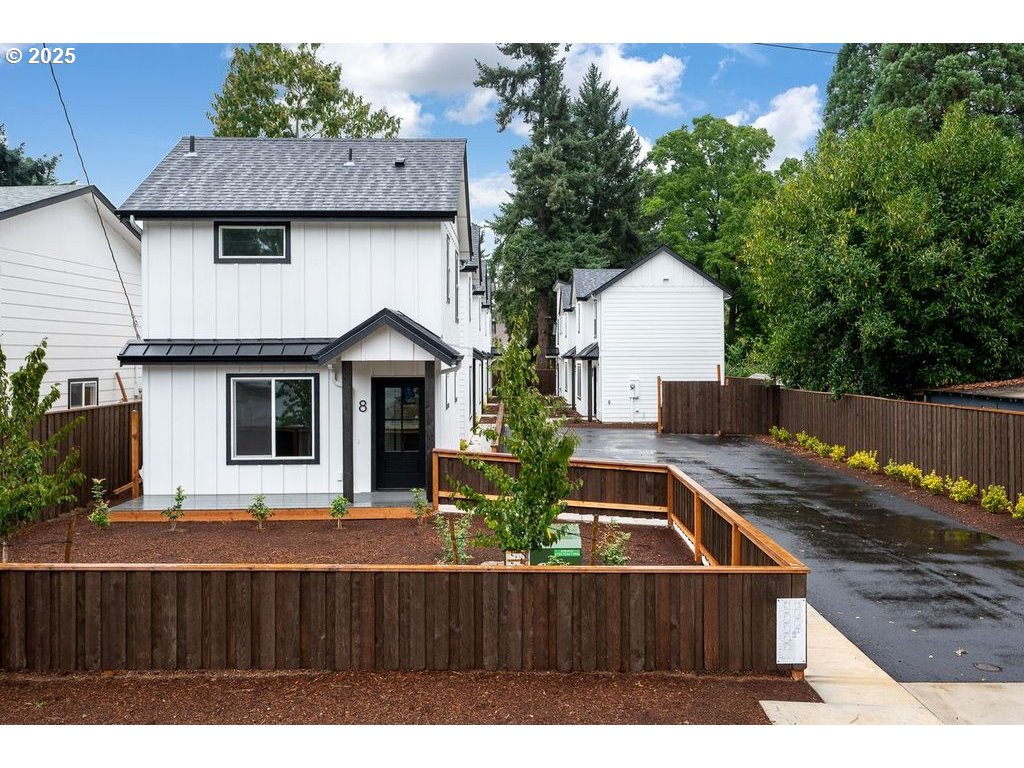 4103 SE Olsen ST UNIT 8, Milwaukie, OR, 97222