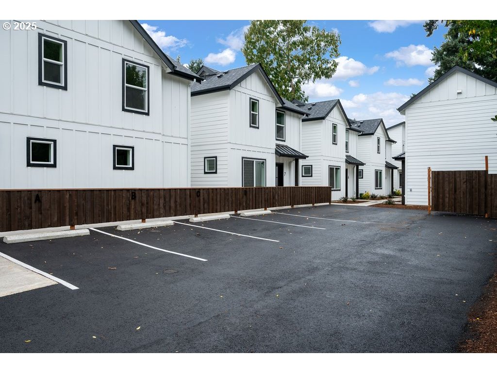 4103 SE Olsen ST UNIT 8, Milwaukie, OR, 97222