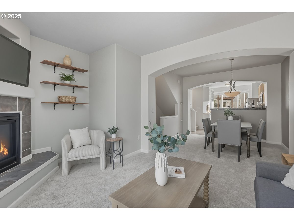 Photo #5: 597542787 Listing 