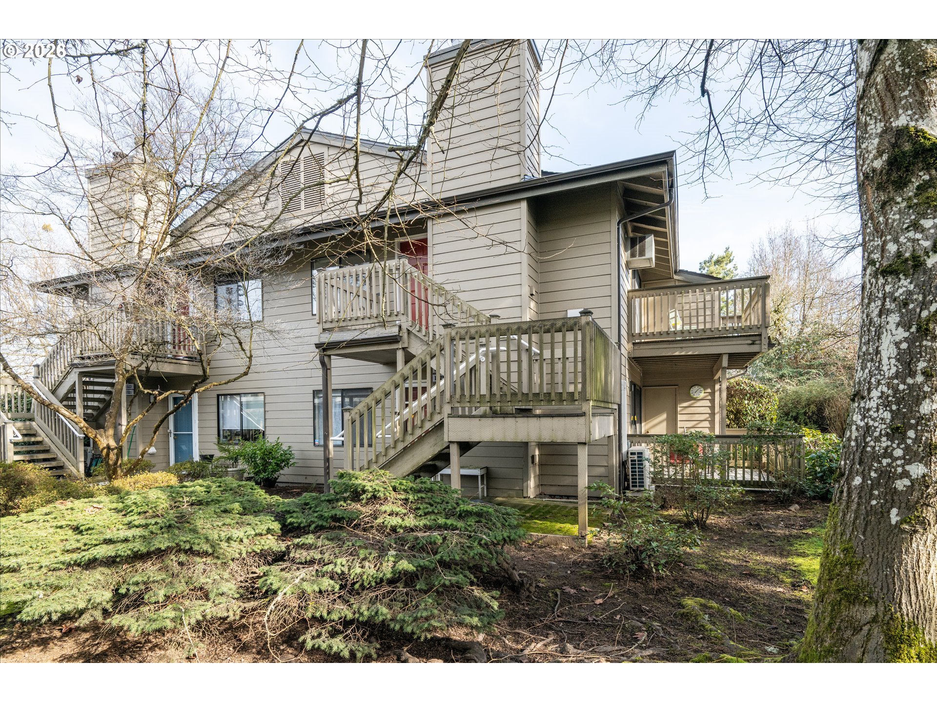 1927 LAKE ISLE DR, Eugene, OR, 97401