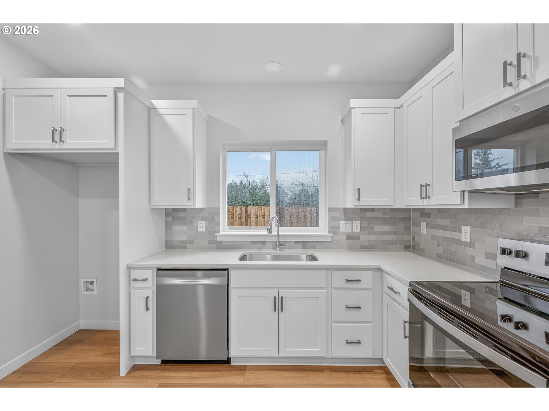 Photo #6: 598389052 Listing: Photo #6