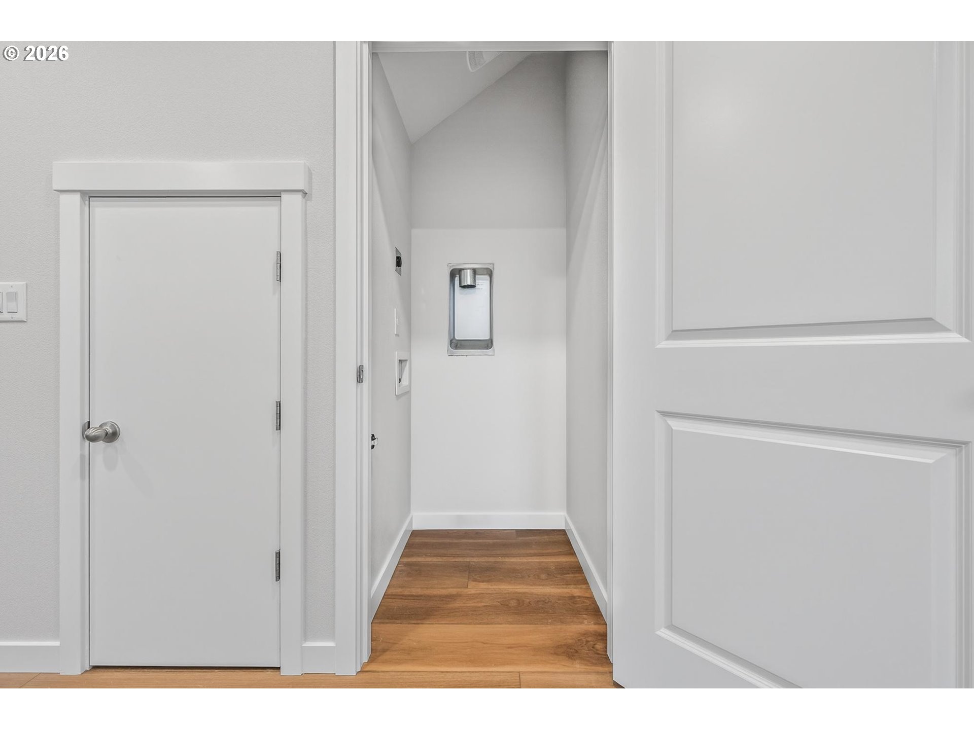 Photo #4: 598389052 Listing: Photo #4