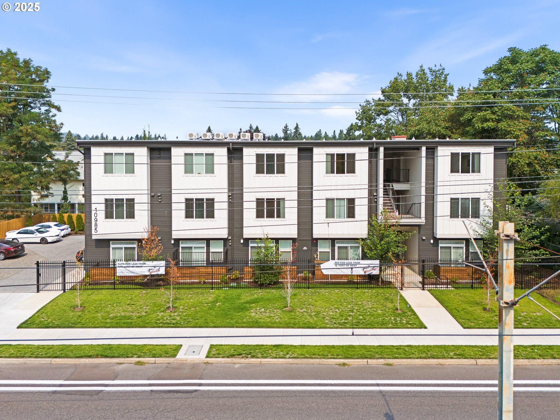 10985 E Burnside ST UNIT 15, Portland, OR, 97216