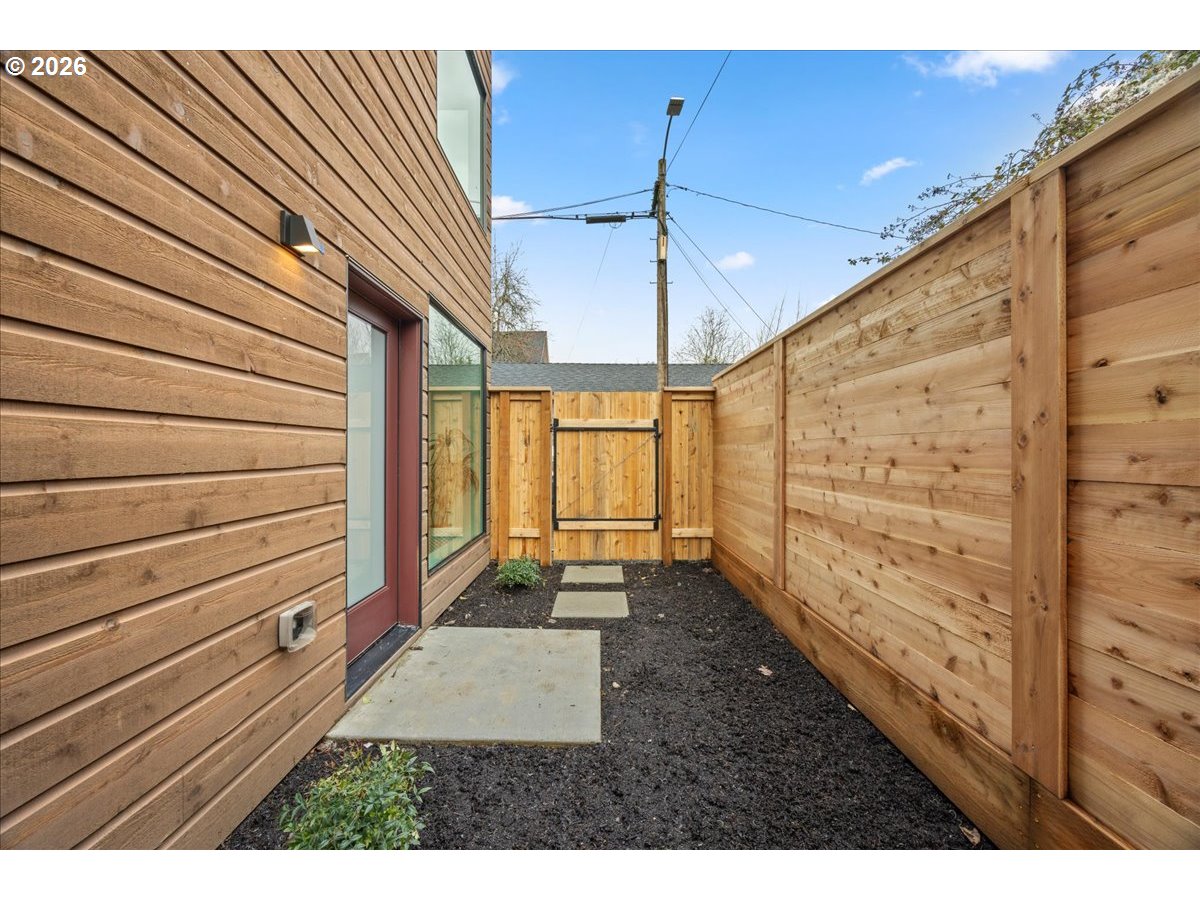 Photo #8: 599124721 Listing: Photo #8