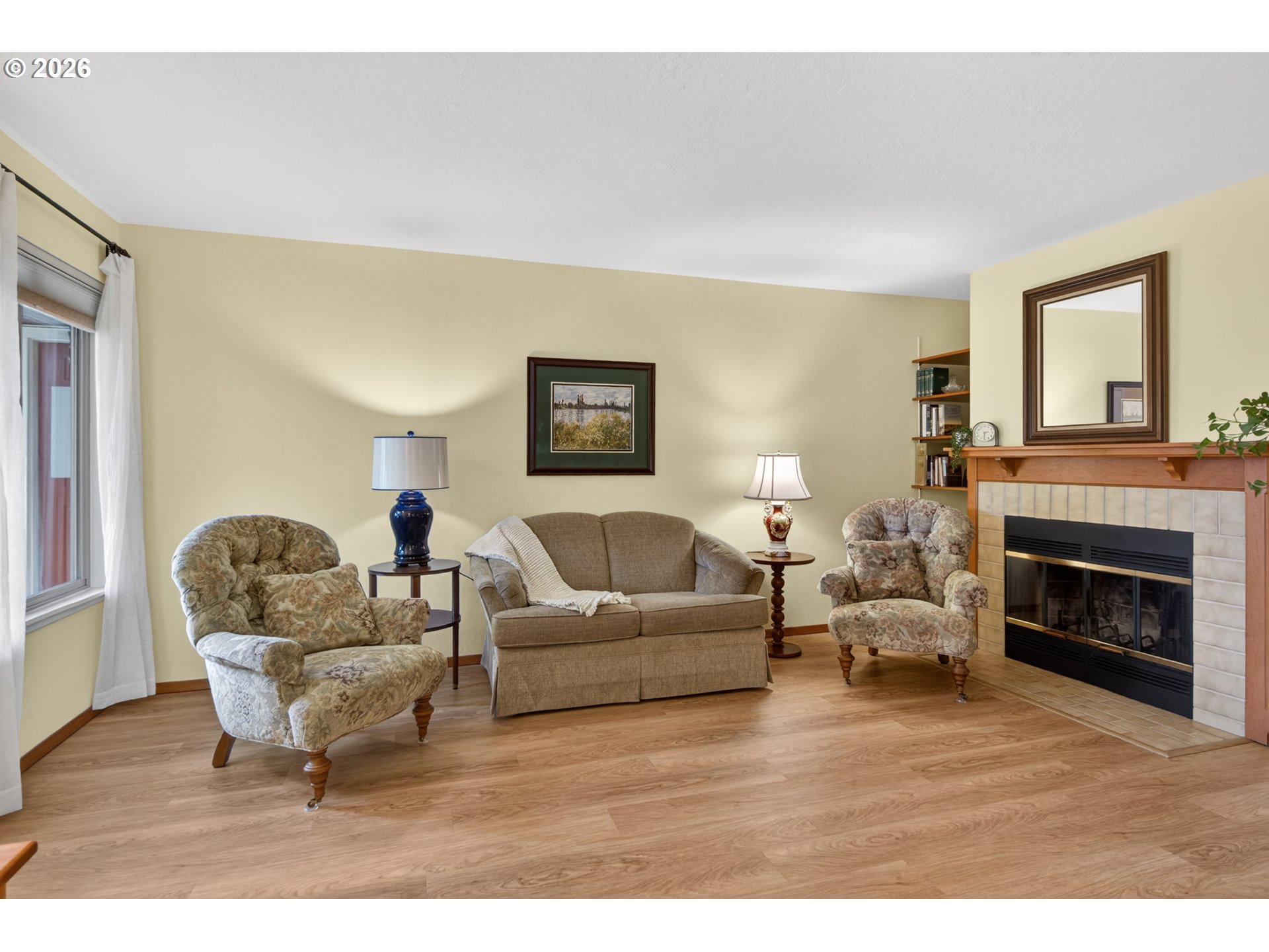 Photo #2: 599126533 Listing: Photo #2