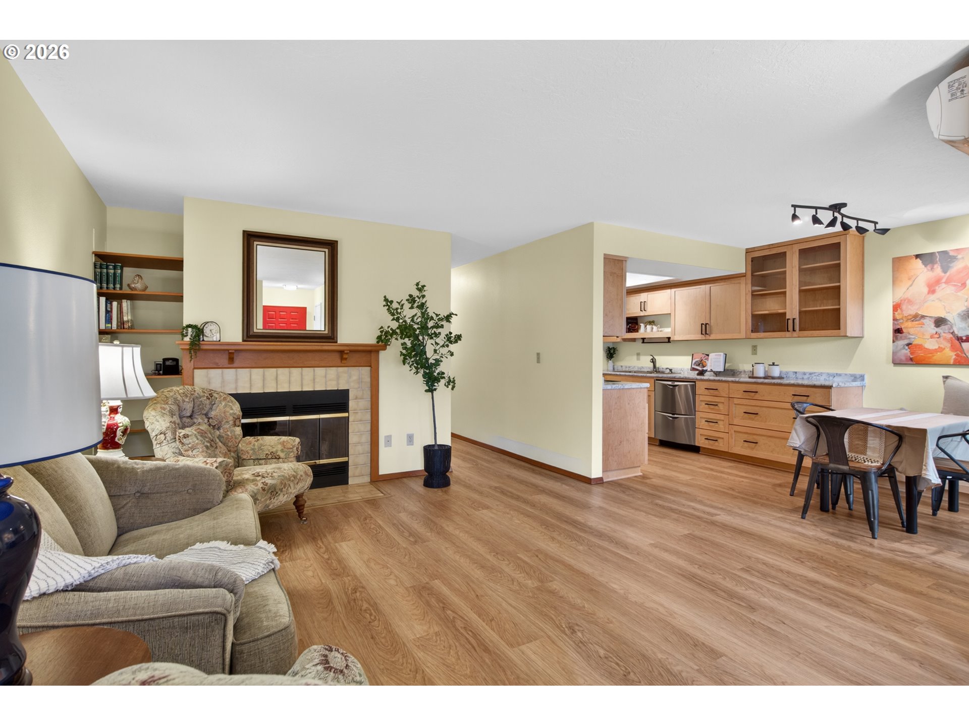 Photo #3: 599126533 Listing: Photo #3