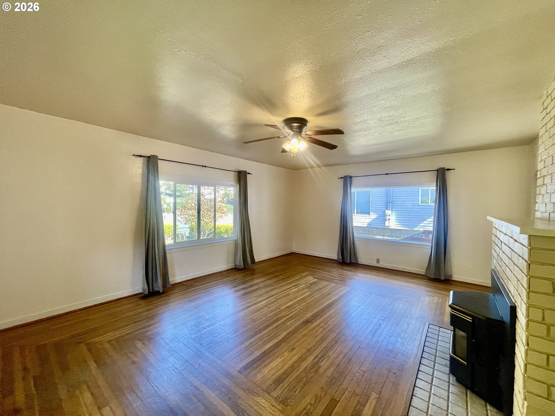 1431 CENTRAL AVE, Coos Bay, OR 97420