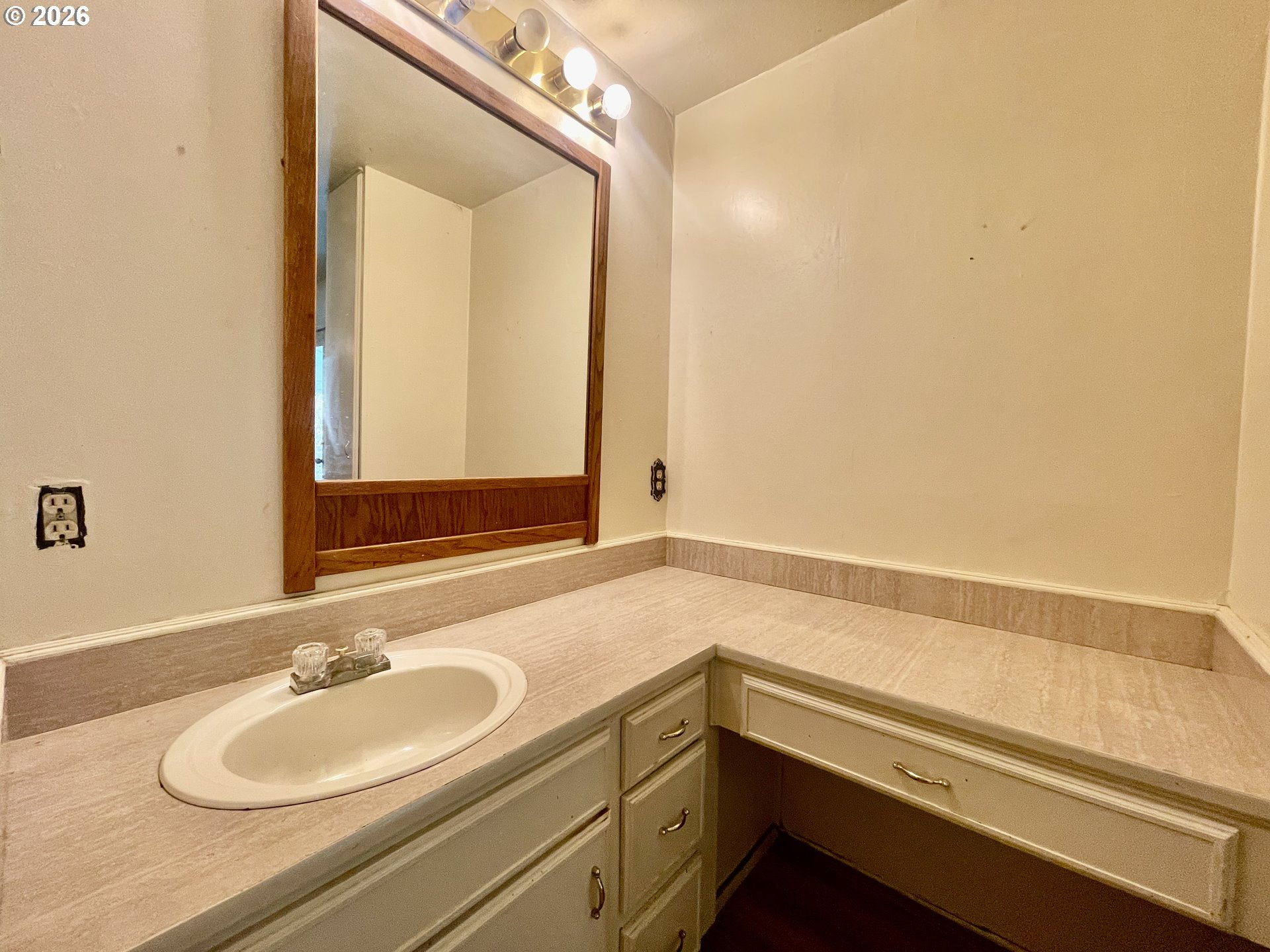 1431 CENTRAL AVE, Coos Bay, OR 97420