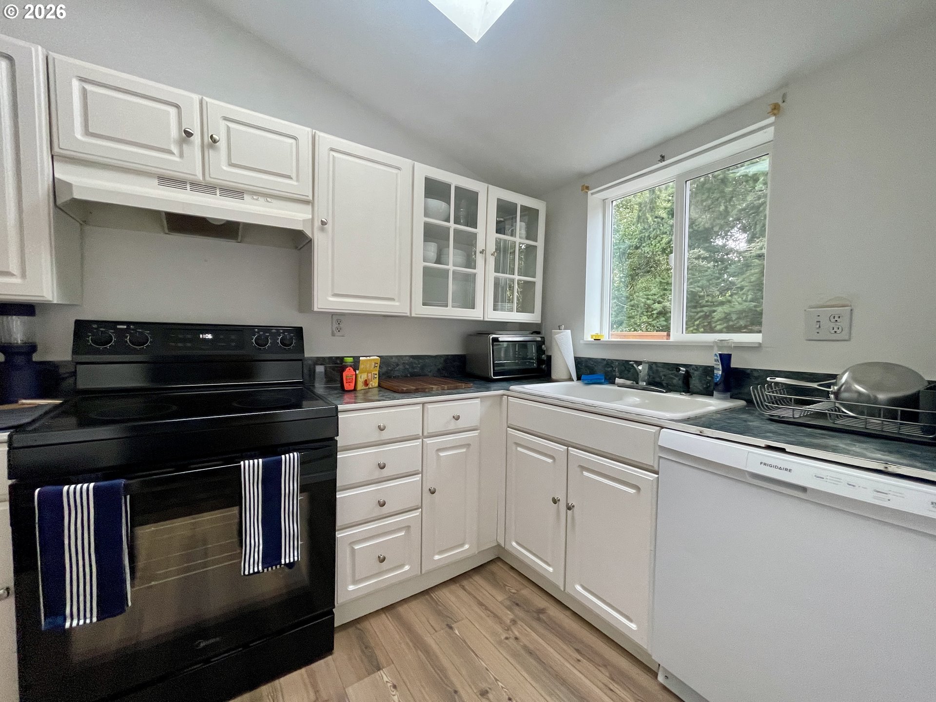 1431 CENTRAL AVE, Coos Bay, OR 97420