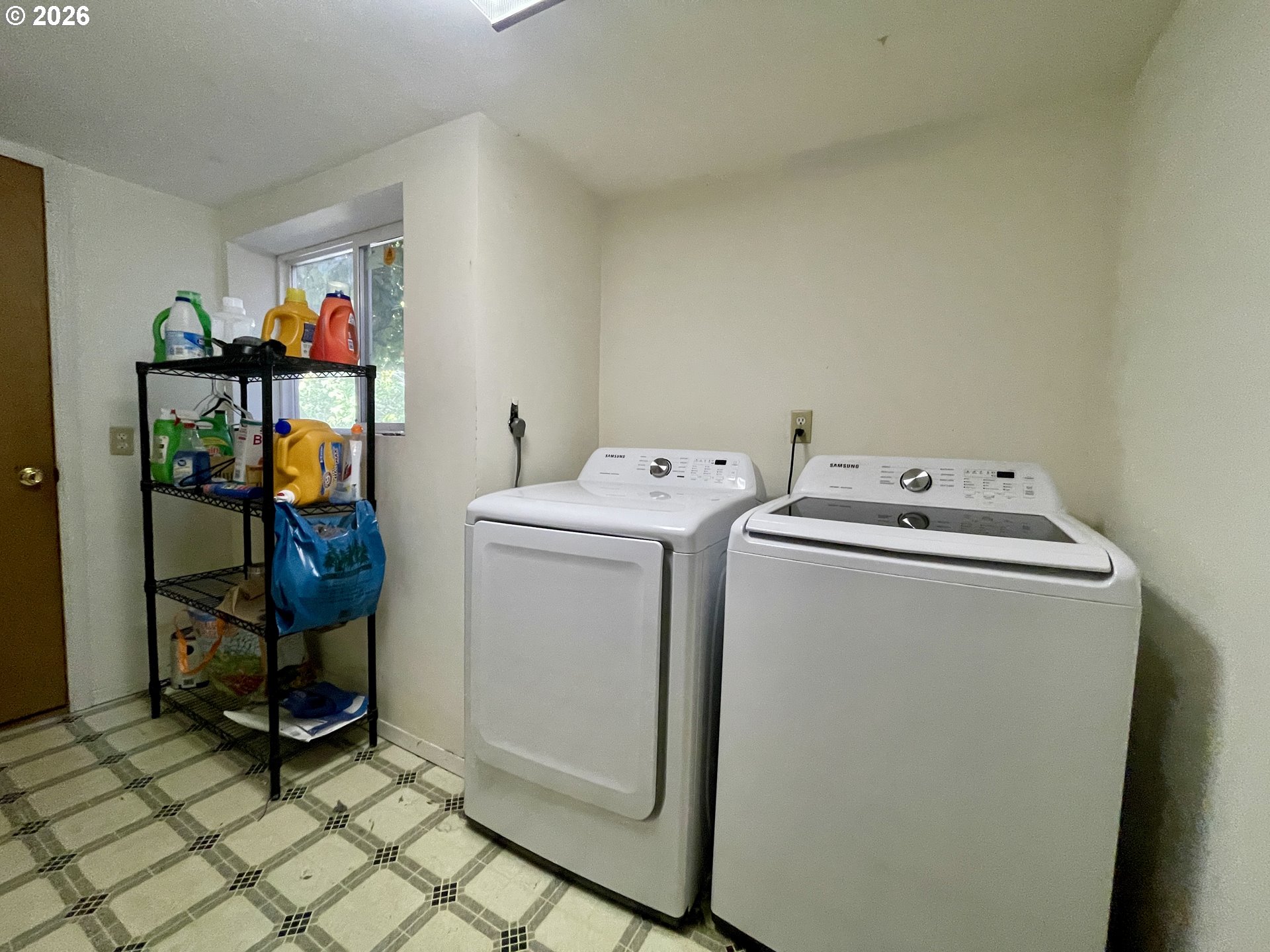1431 CENTRAL AVE, Coos Bay, OR 97420