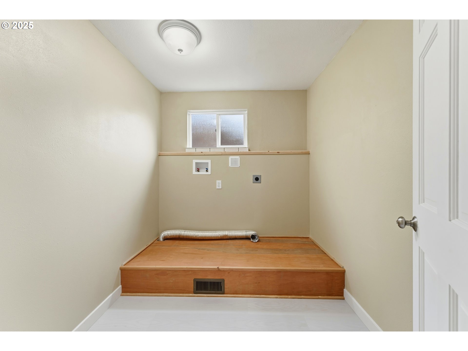 303 Dehaven ST, Milton Freewater, OR, 97862