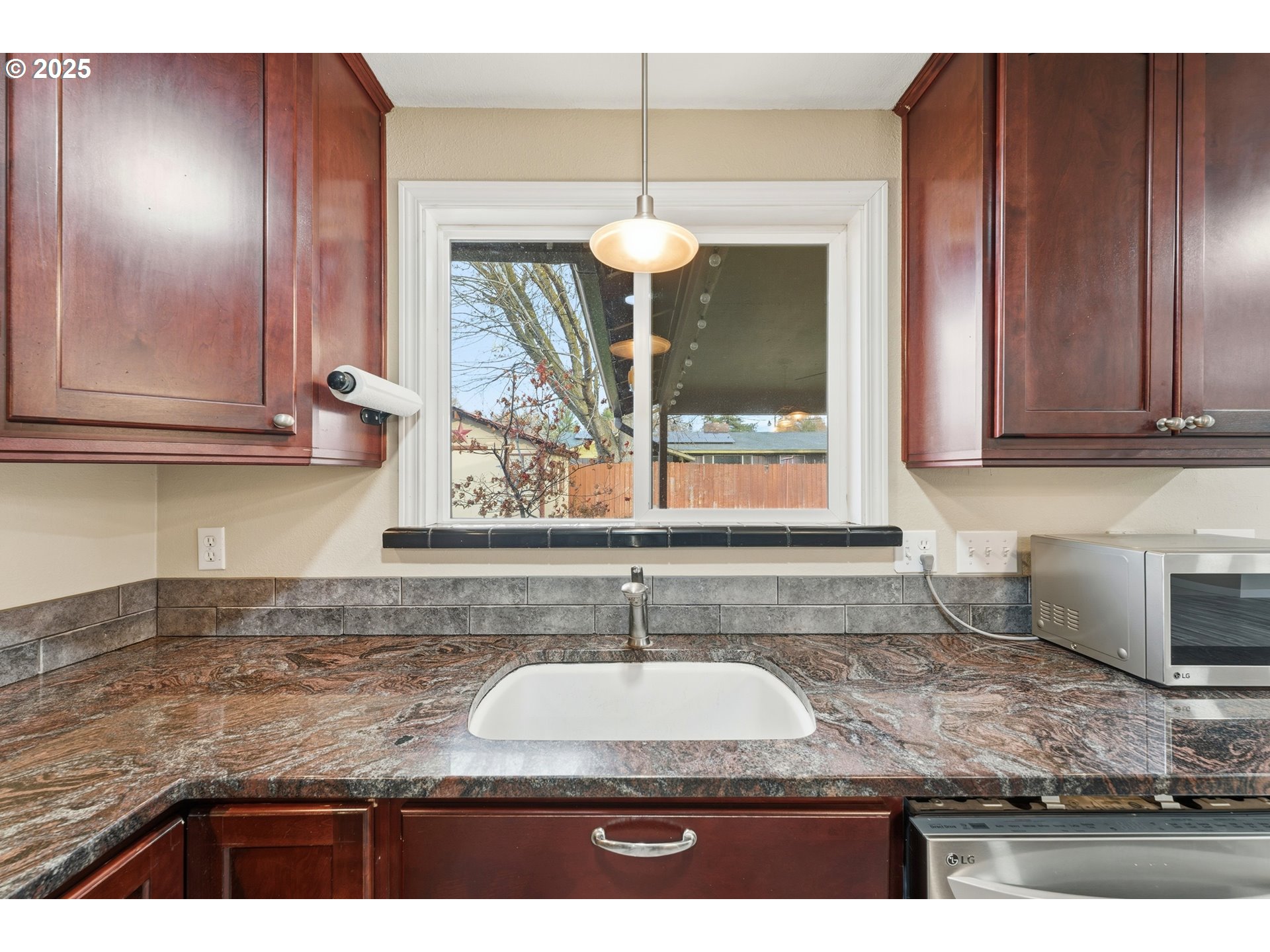 303 Dehaven ST, Milton Freewater, OR, 97862