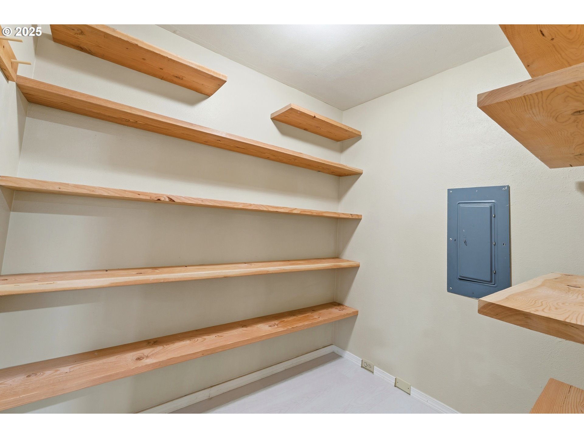 303 Dehaven ST, Milton Freewater, OR, 97862