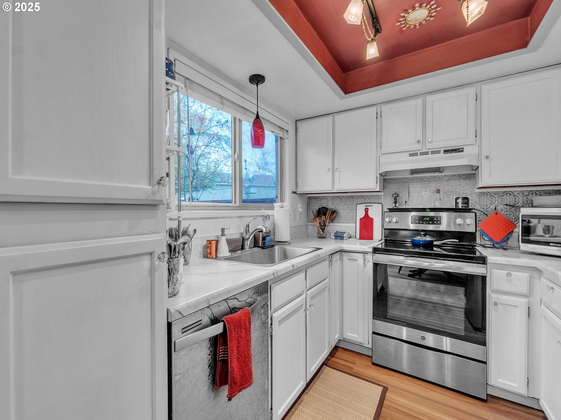 3534 WESTLEIGH ST, Eugene, OR, 97405