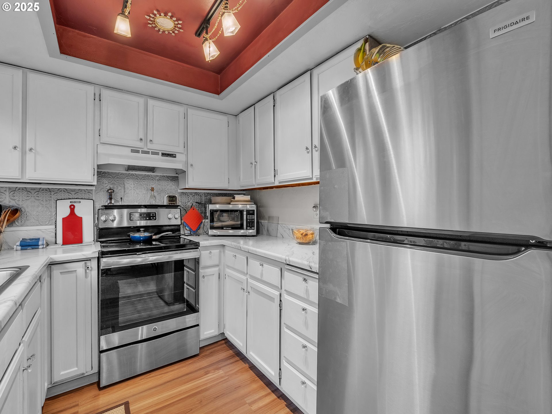 3534 WESTLEIGH ST, Eugene, OR, 97405