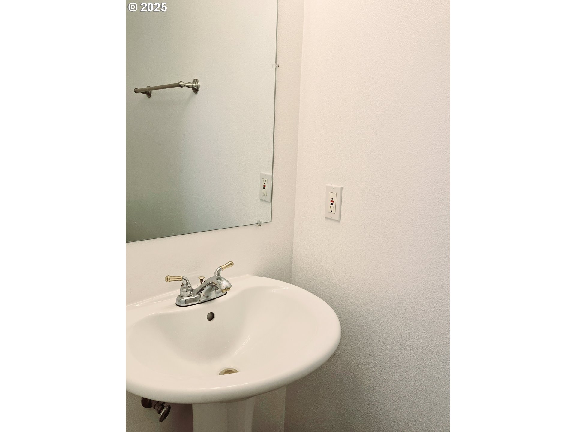 Photo #10: 602182749 Listing: Photo #10