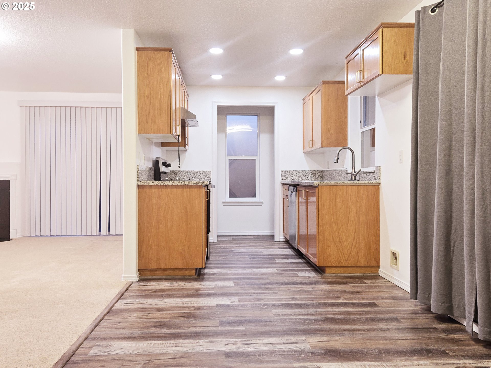 Photo #6: 602182749 Listing: Photo #6