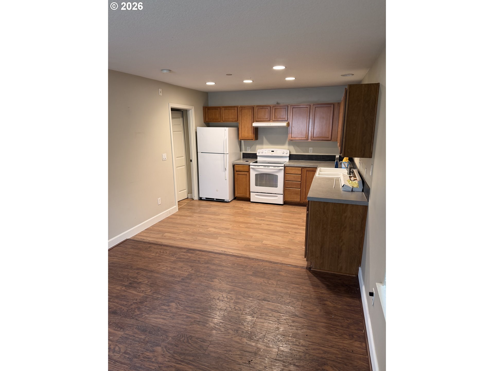 Photo #7: 602223802 Listing: Photo #7